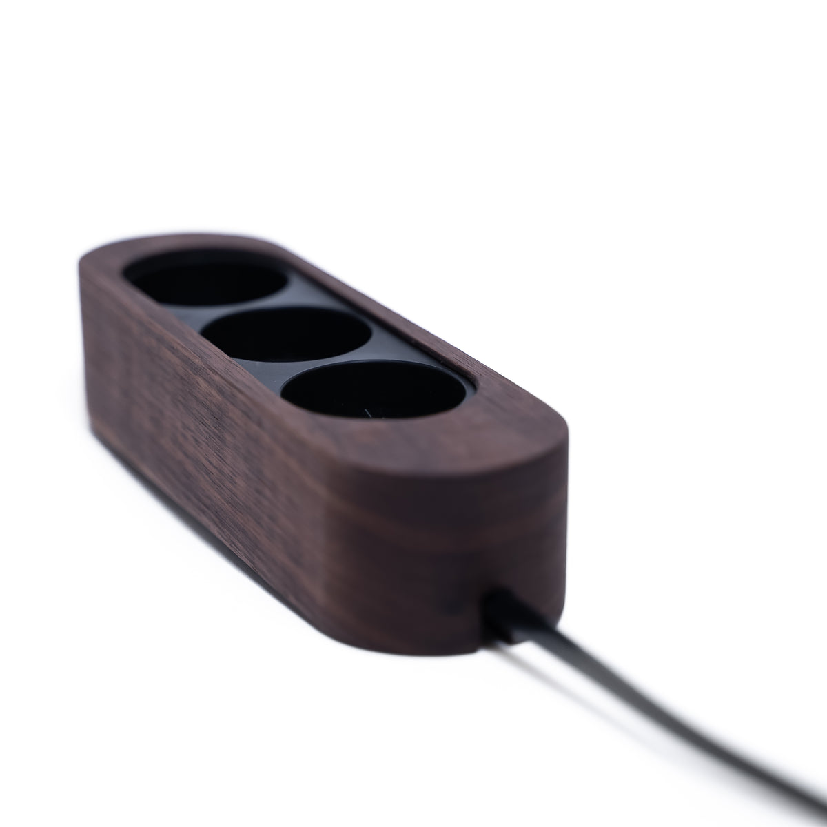 Power strip in wood – Walnut